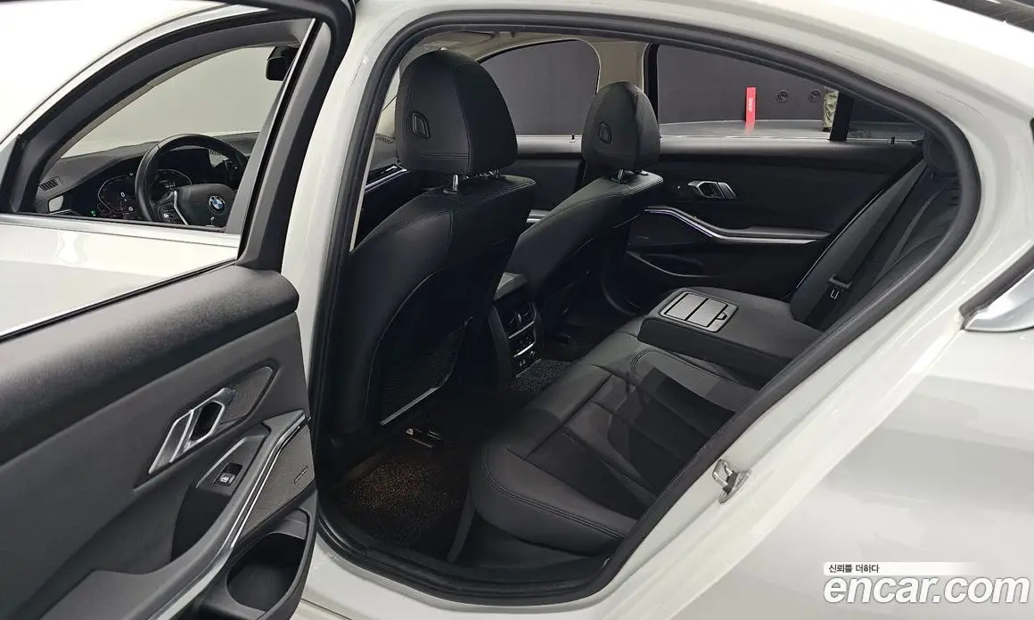 BMW 3 серия 2019 2.0 автомат (гидро), фото 18