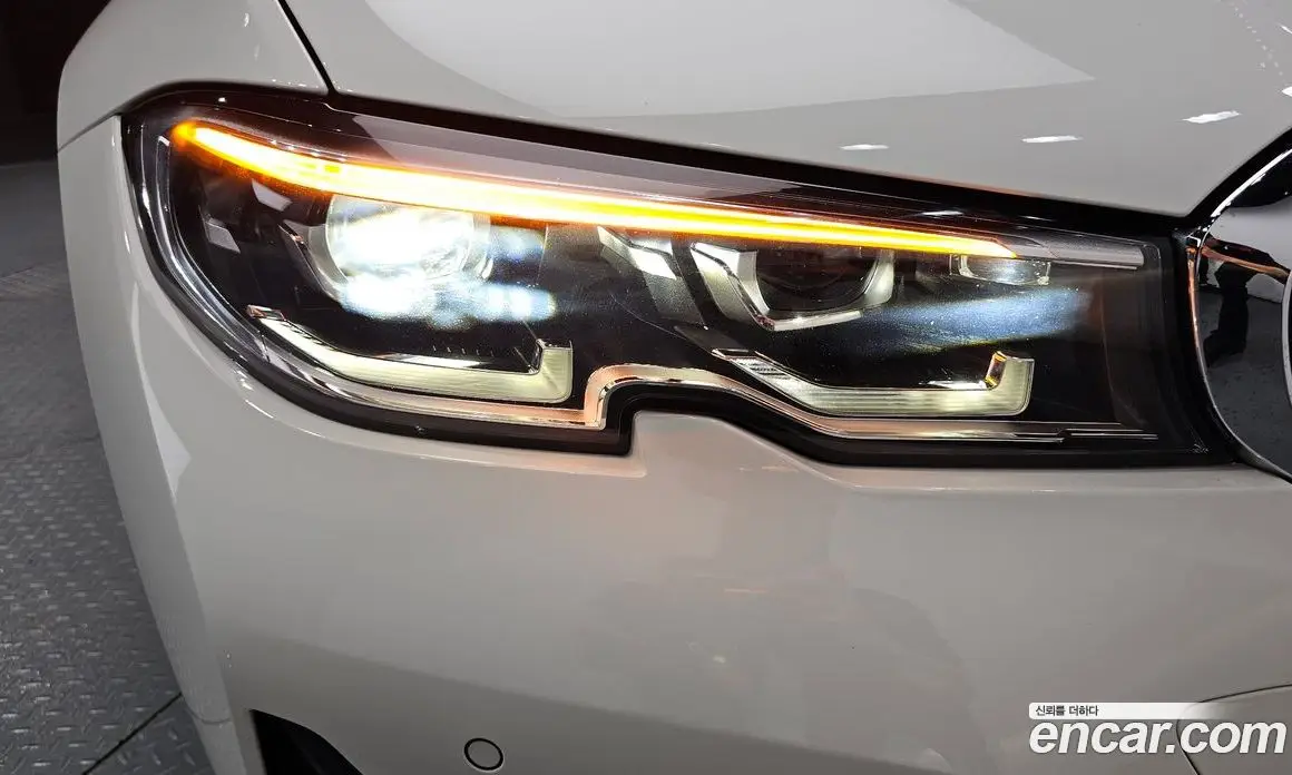 BMW 3 серия 2019 2.0 автомат (гидро), фото 8