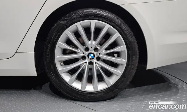 BMW 5 серия 2020 2.0 автомат (гидро), миниатюра 6 BMW 5 серия 2020 2.0 автомат (гидро), миниатюра 6