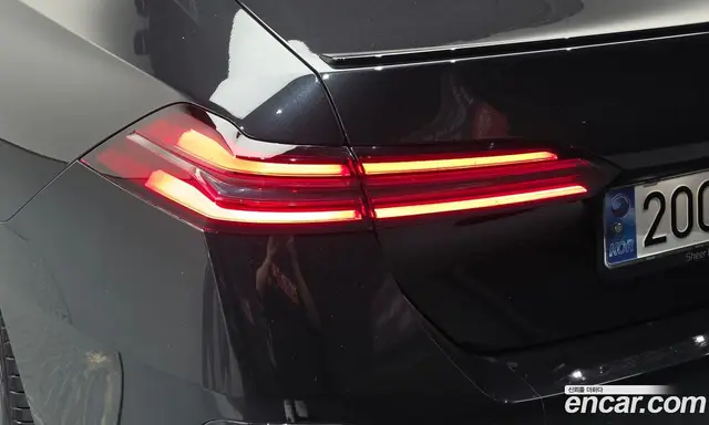 BMW 5 серия 2025 2.0 автомат (гидро), миниатюра 9