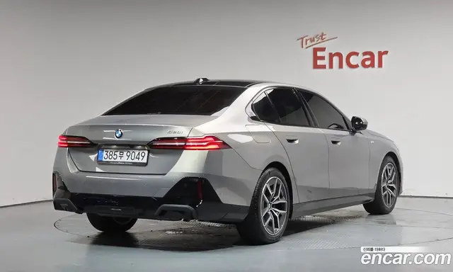 BMW 5 серия, 2025, 7 379 км