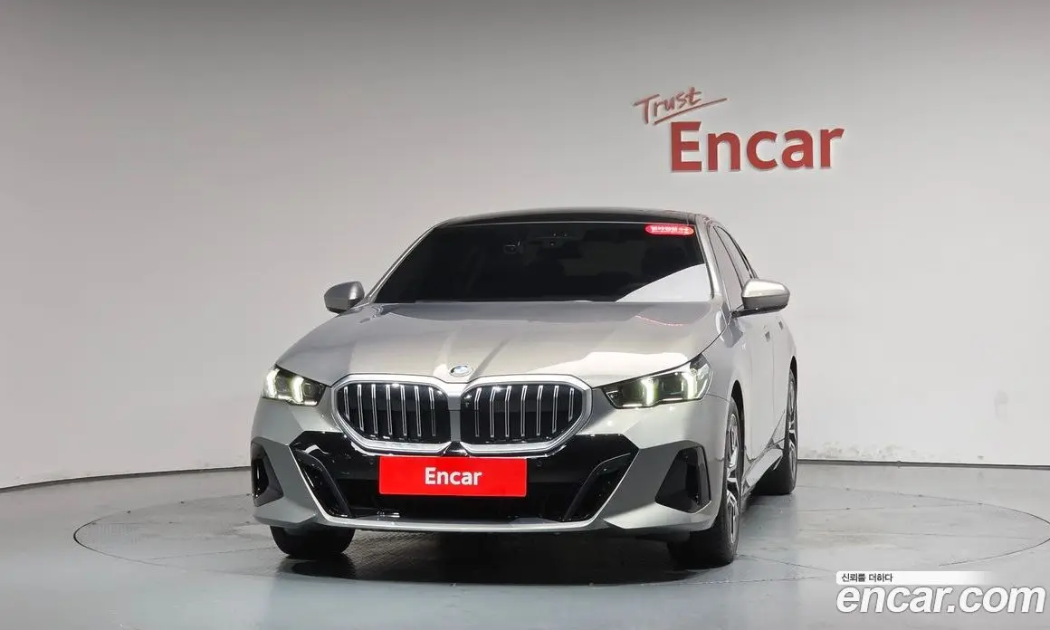 BMW 5 серия 2025 2.0 автомат (гидро), фото 2 BMW 5 серия 2025 2.0 автомат (гидро), фото 2