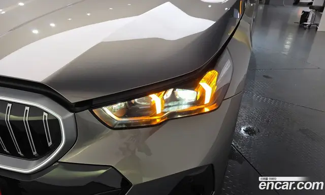 BMW 5 серия 2025 2.0 автомат (гидро), миниатюра 7 BMW 5 серия 2025 2.0 автомат (гидро), миниатюра 7