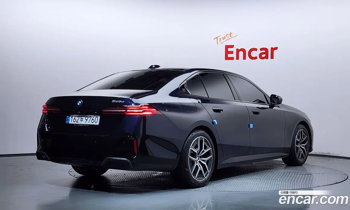 BMW 5 серия 2025 2.0 автомат (гидро), фото 2 BMW 5 серия 2025 2.0 автомат (гидро), фото 2