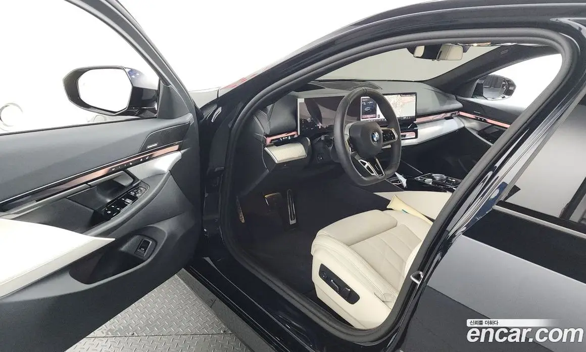 BMW 5 серия 2025 2.0 автомат (гидро), фото 13 BMW 5 серия 2025 2.0 автомат (гидро), фото 13