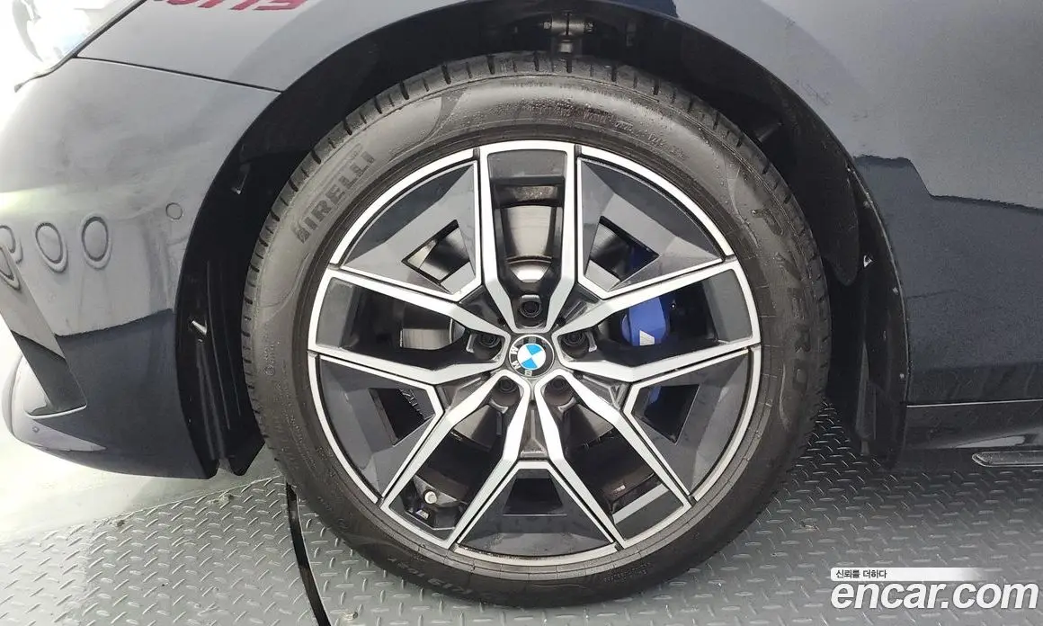 BMW 5 серия 2025 2.0 автомат (гидро), фото 5 BMW 5 серия 2025 2.0 автомат (гидро), фото 5