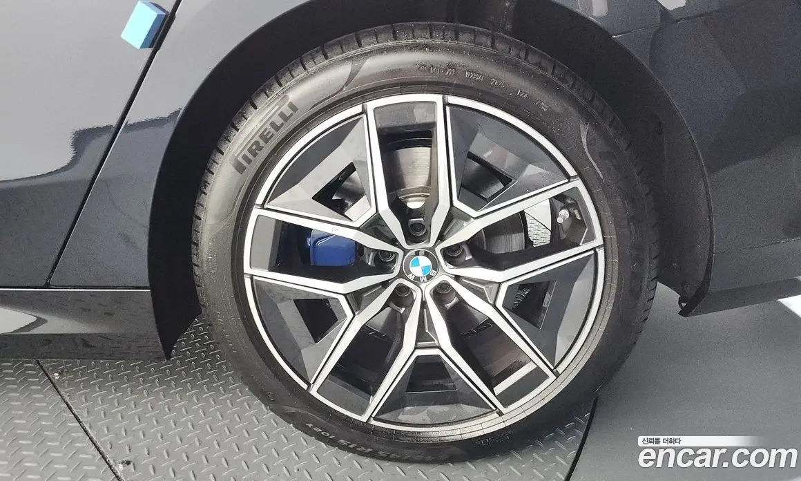 BMW 5 серия 2025 2.0 автомат (гидро), фото 7 BMW 5 серия 2025 2.0 автомат (гидро), фото 7