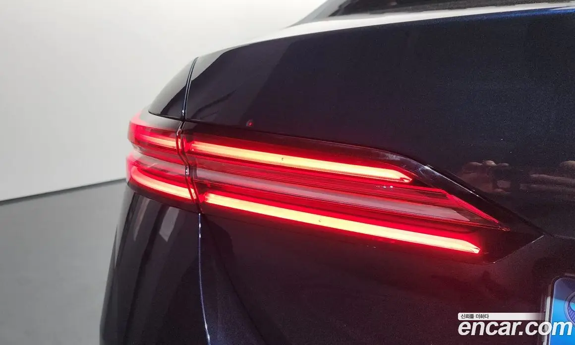 BMW 5 серия 2025 2.0 автомат (гидро), фото 9 BMW 5 серия 2025 2.0 автомат (гидро), фото 9