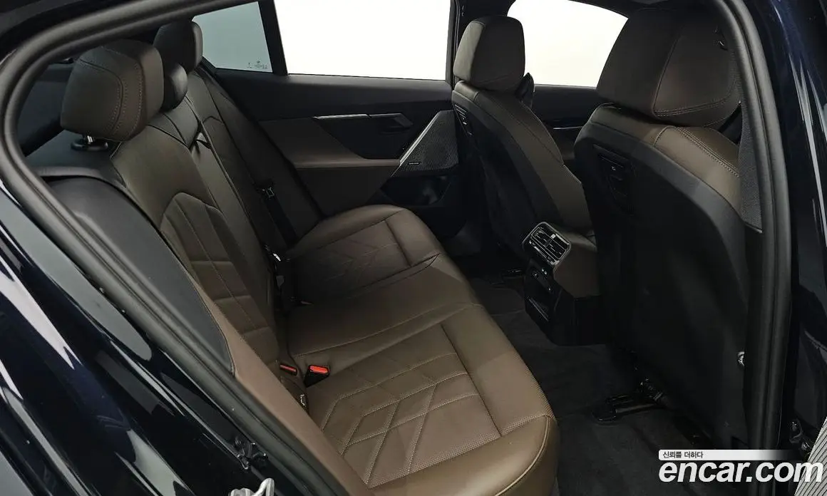 BMW 5 серия 2026 2.0 автомат (гидро), фото 18