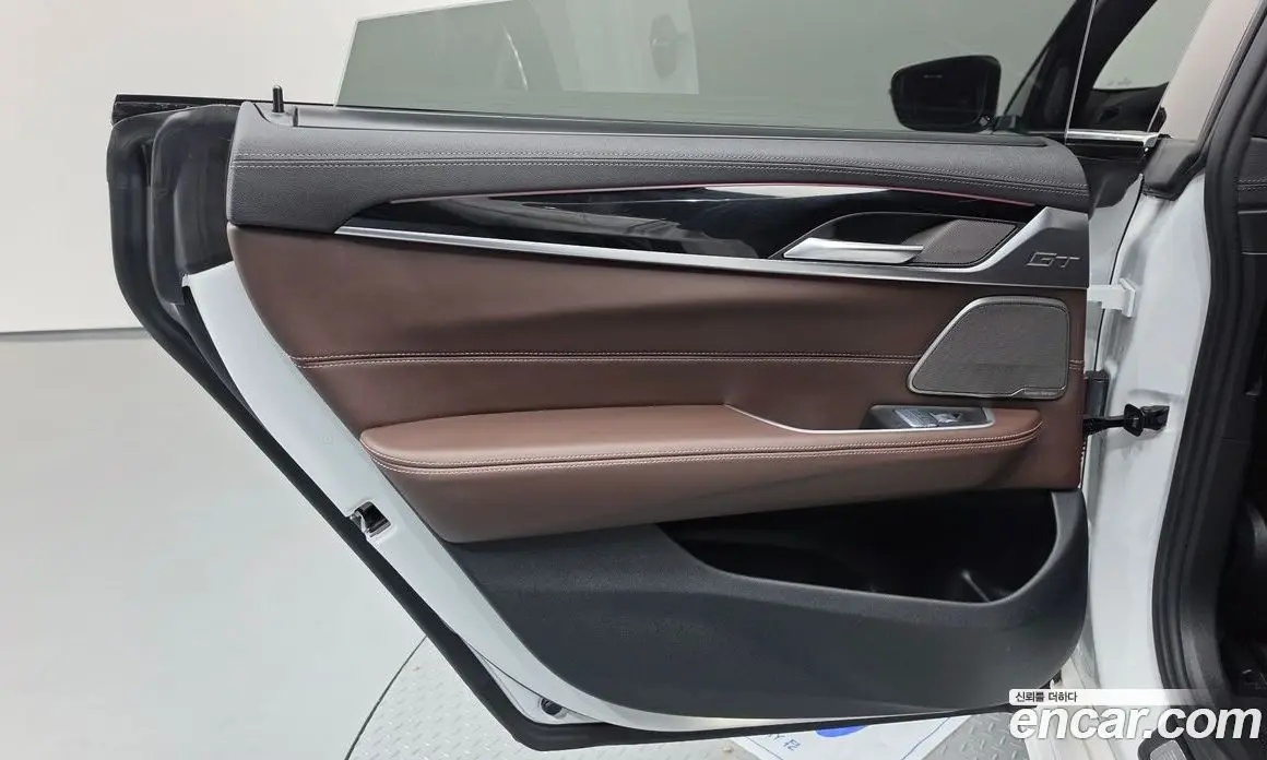 BMW 6 серия 2022 3.0 автомат (гидро), фото 14