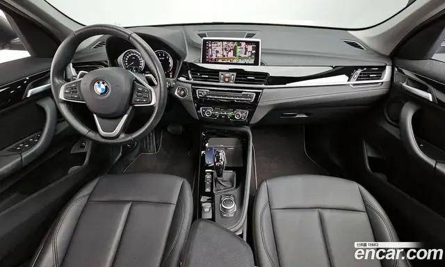 BMW X1 2022 2.0 автомат (гидро), миниатюра 10