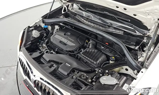 BMW X1 2022 2.0 автомат (гидро), миниатюра 5