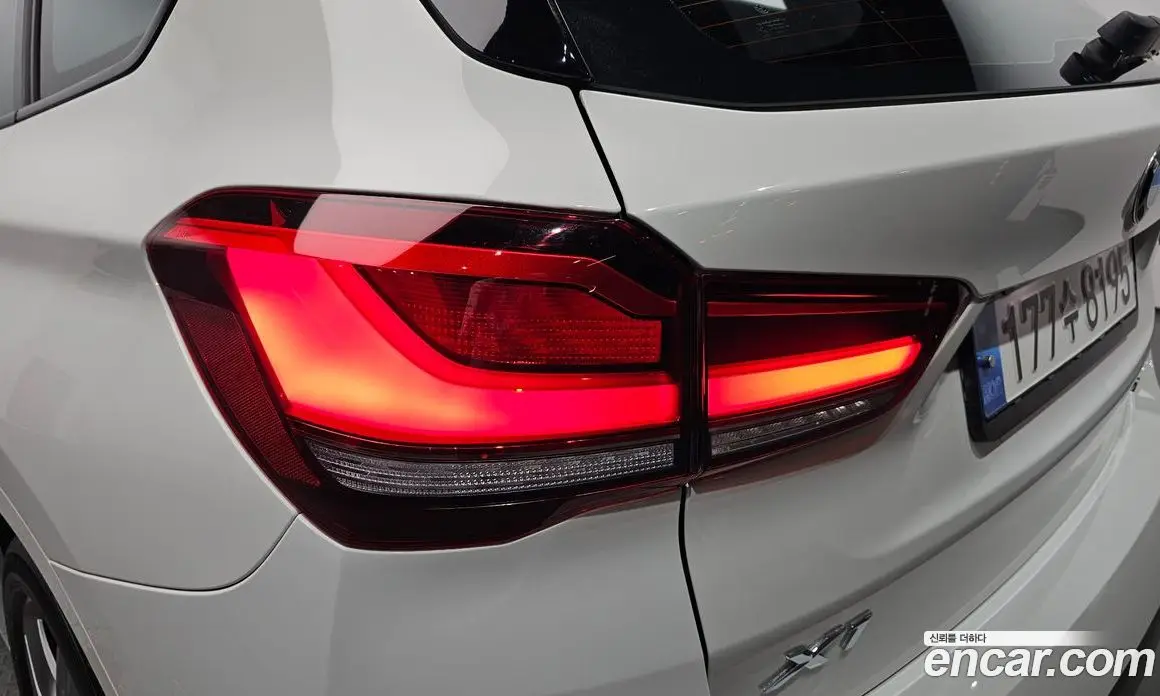 BMW X1 2022 2.0 автомат (гидро), фото 8