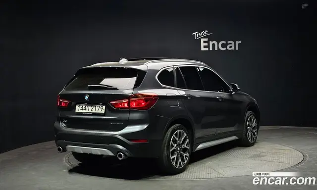 BMW X1 2022 2.0 автомат (гидро), миниатюра 2