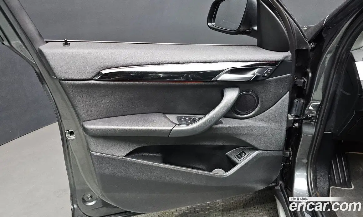 BMW X1 2022 2.0 автомат (гидро), фото 14