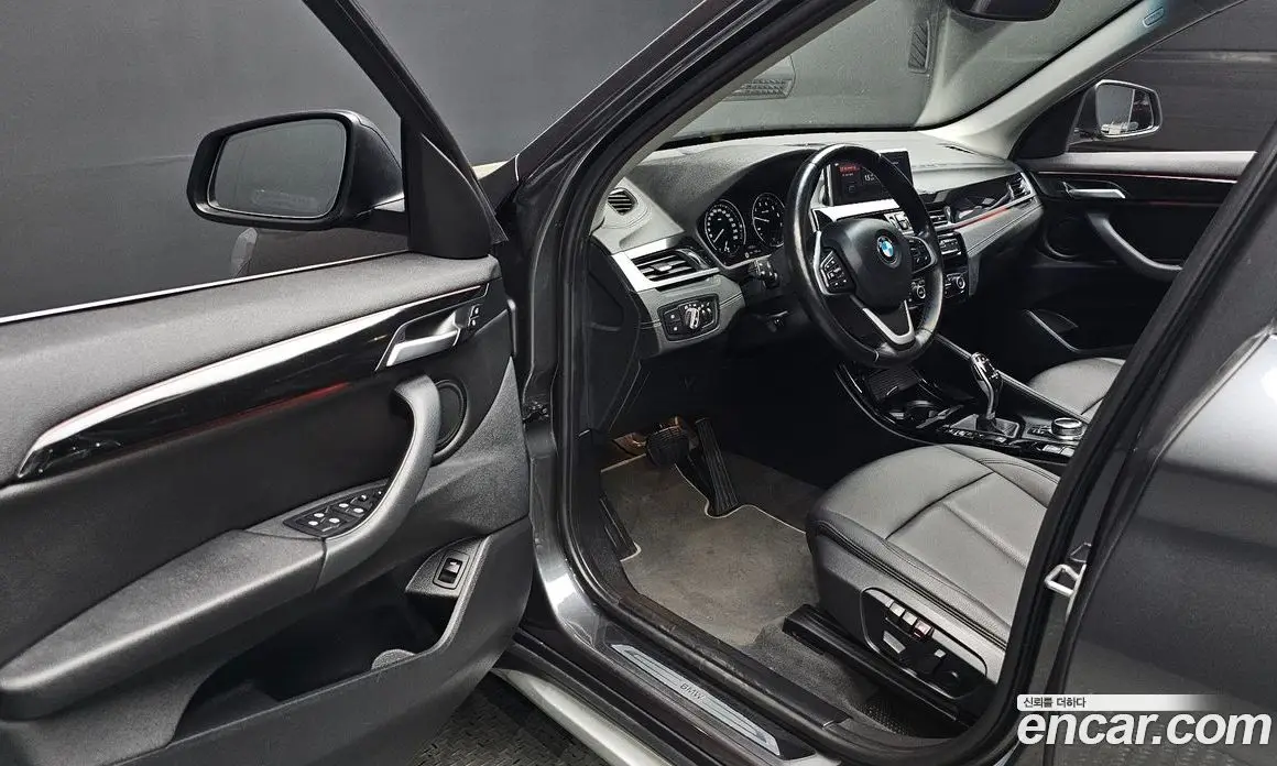 BMW X1 2022 2.0 автомат (гидро), фото 17
