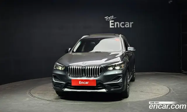 BMW X1 2022 2.0 автомат (гидро), миниатюра 3