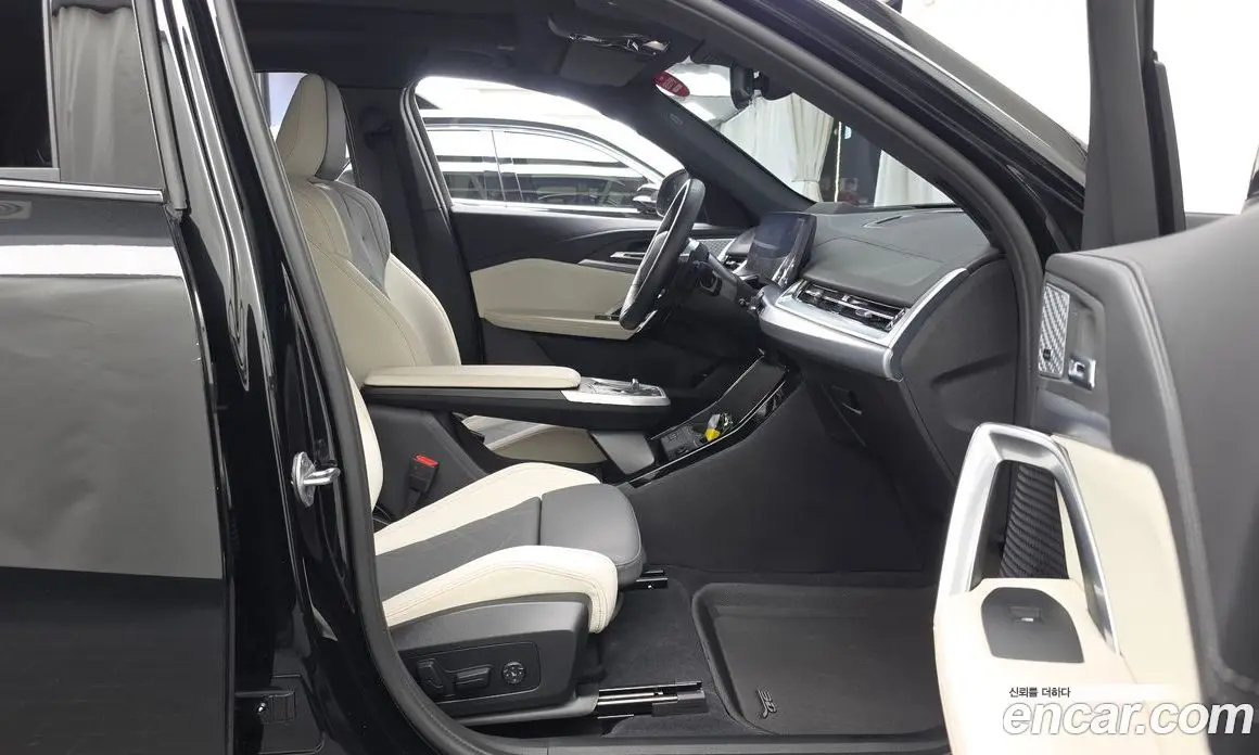 BMW X2 2025 2.0 автомат (гидро), фото 17 BMW X2 2025 2.0 автомат (гидро), фото 17