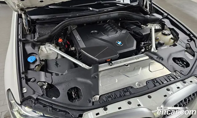 BMW X4 2023 2.0 автомат (гидро), миниатюра 5