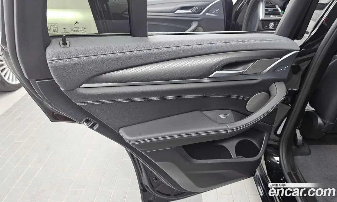BMW X4 2025 2.0 автомат (гидро), фото 15
