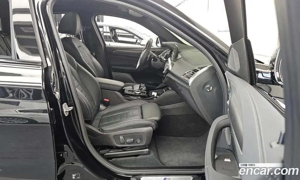 BMW X4 2025 2.0 автомат (гидро), фото 17
