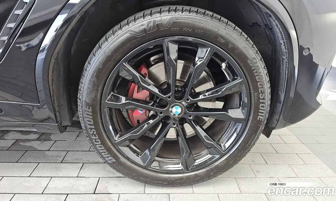 BMW X4 2025 2.0 автомат (гидро), фото 7