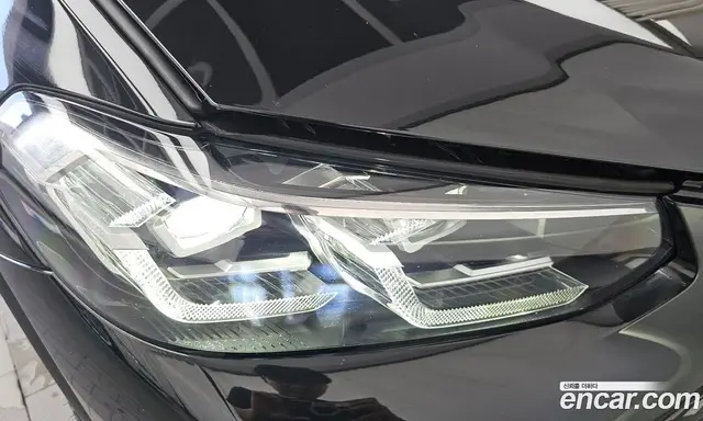BMW X4 2025 2.0 автомат (гидро), миниатюра 8