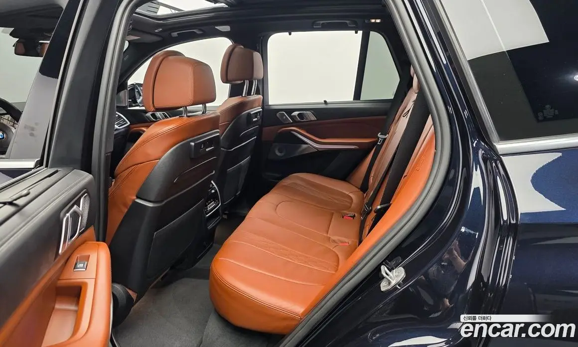 BMW X5 2022 4.4 автомат (гидро), фото 16