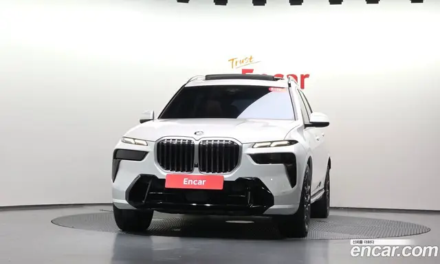BMW X7 2025 3.0 автомат (гидро), миниатюра 2