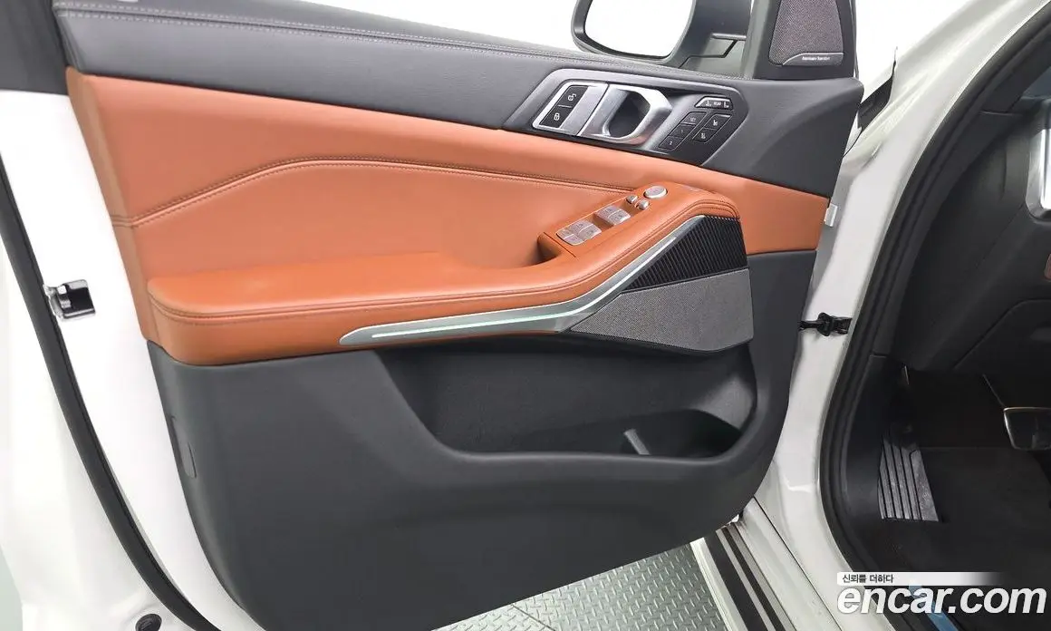 BMW X7 2025 3.0 автомат (гидро), фото 13