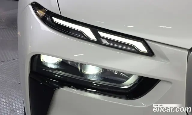 BMW X7 2025 3.0 автомат (гидро), миниатюра 7