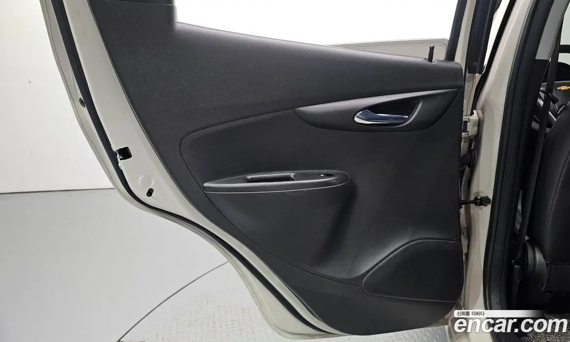 Chevrolet Spark 2016 1.0 автомат (гидро), фото 15