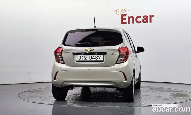 Chevrolet Spark 2016 1.0 автомат (гидро), миниатюра 4