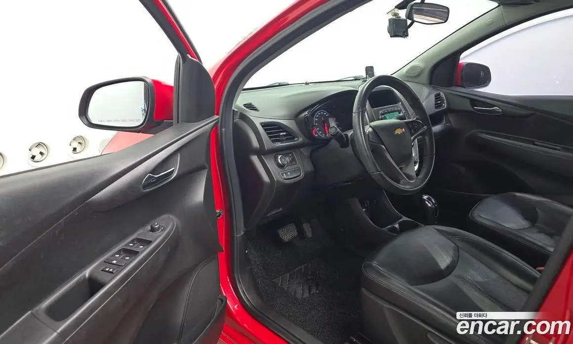 Chevrolet Spark 2017 1.0 автомат (гидро), фото 13