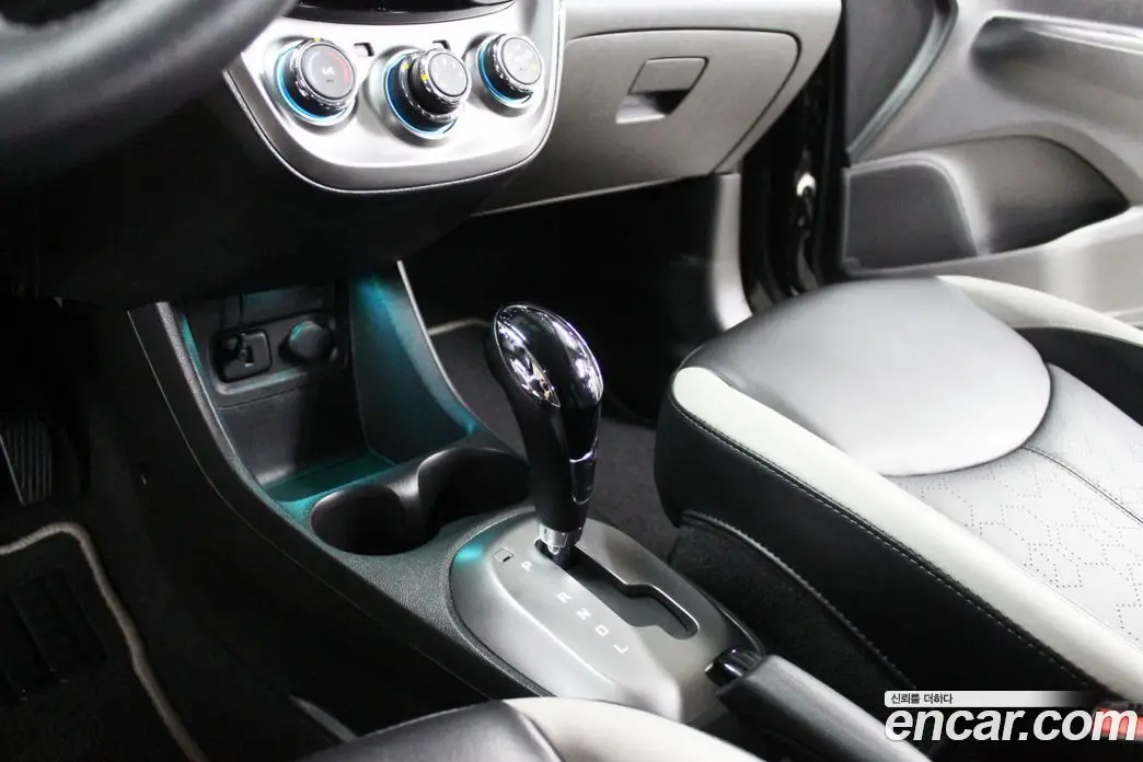 Chevrolet Spark 2018 1.0 автомат (гидро), фото 15