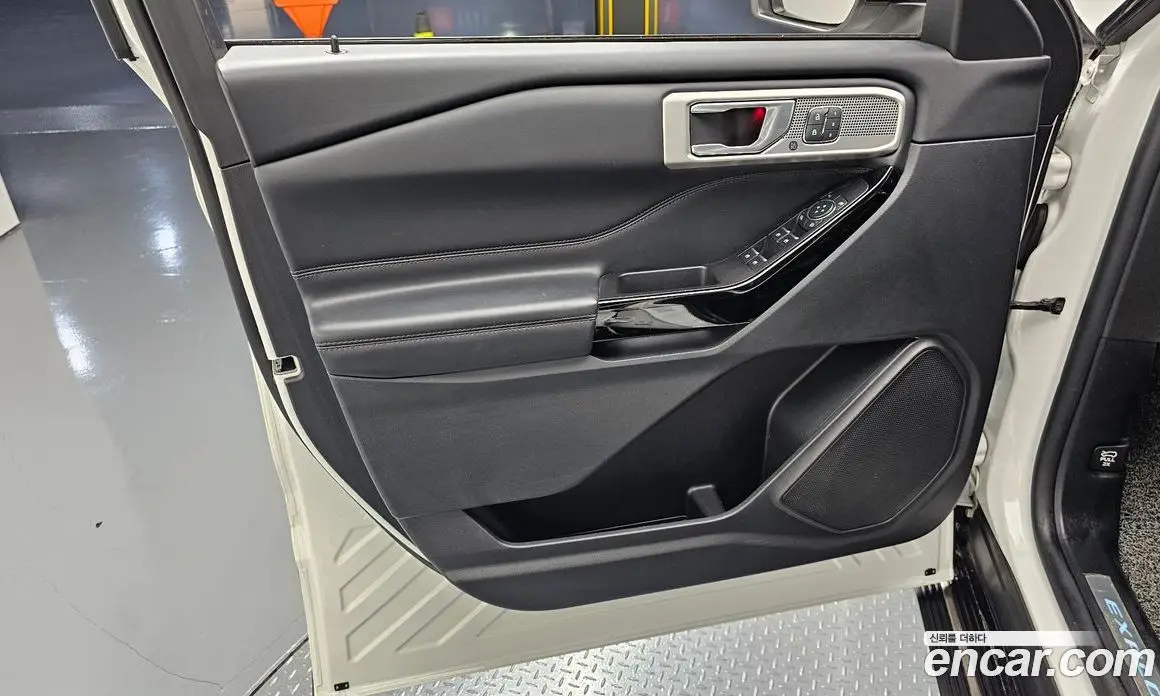 Ford Explorer 2021 3.0 автомат (гидро), фото 14