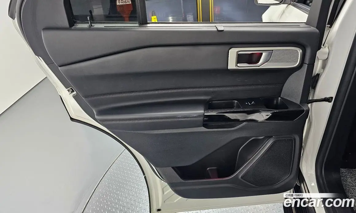Ford Explorer 2021 3.0 автомат (гидро), фото 15