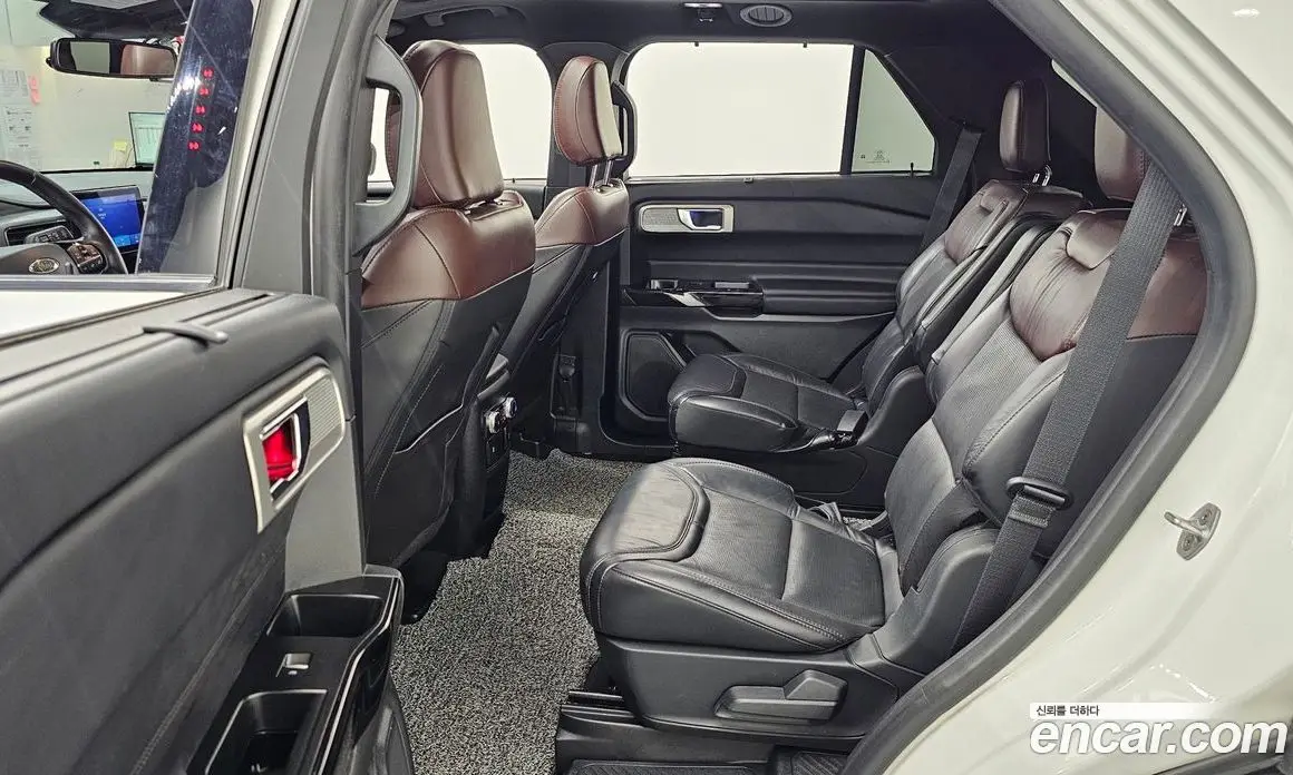 Ford Explorer 2021 3.0 автомат (гидро), фото 18