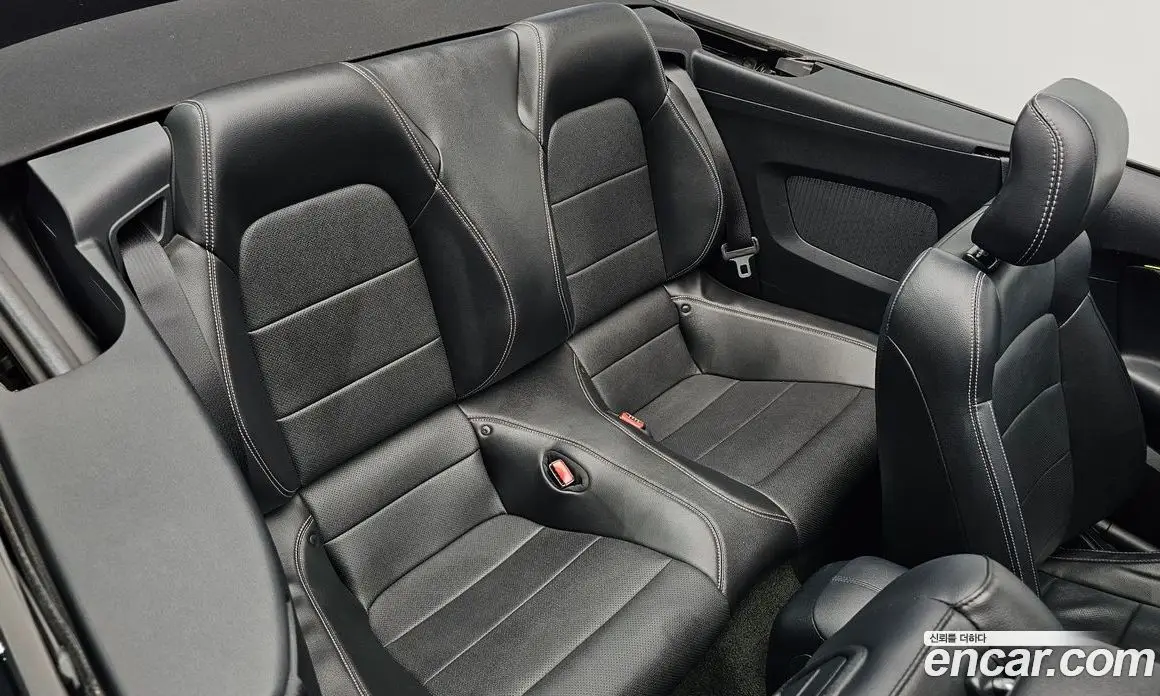 Ford Mustang 2017 2.3 автомат (гидро), фото 17 Ford Mustang 2017 2.3 автомат (гидро), фото 17