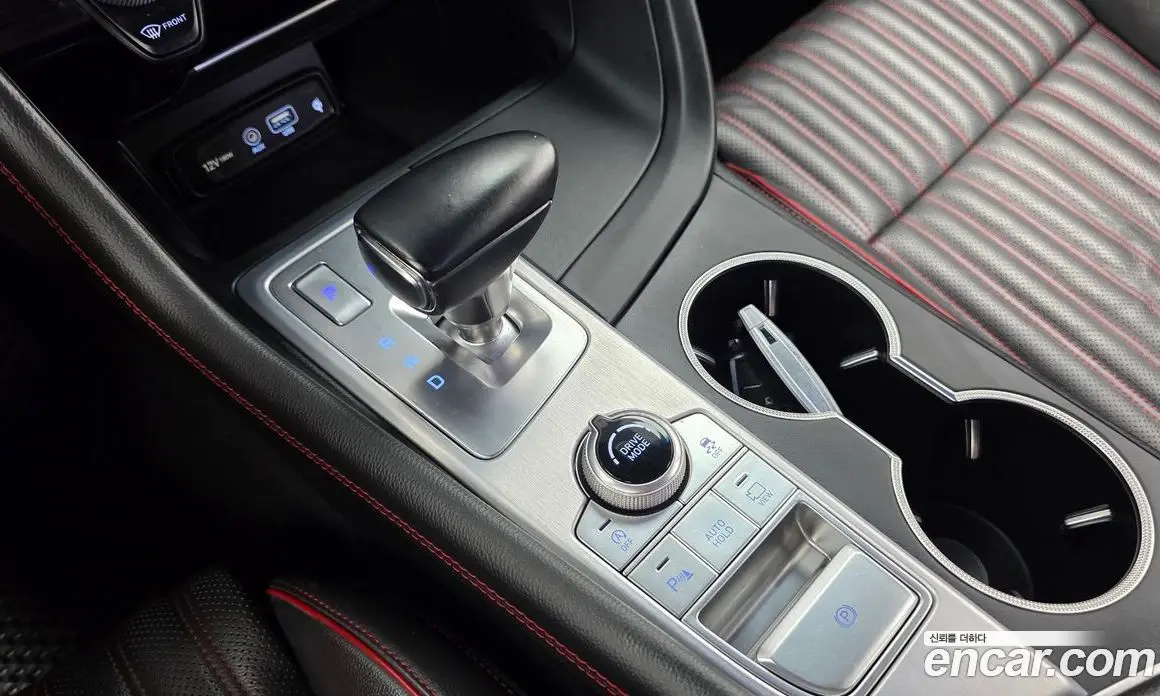 Genesis G70 2018 2.0 автомат (гидро), фото 12 Genesis G70 2018 2.0 автомат (гидро), фото 12