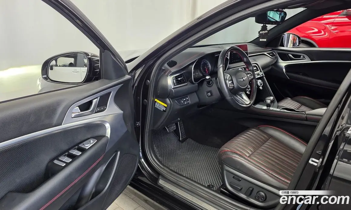 Genesis G70 2018 2.0 автомат (гидро), фото 13 Genesis G70 2018 2.0 автомат (гидро), фото 13