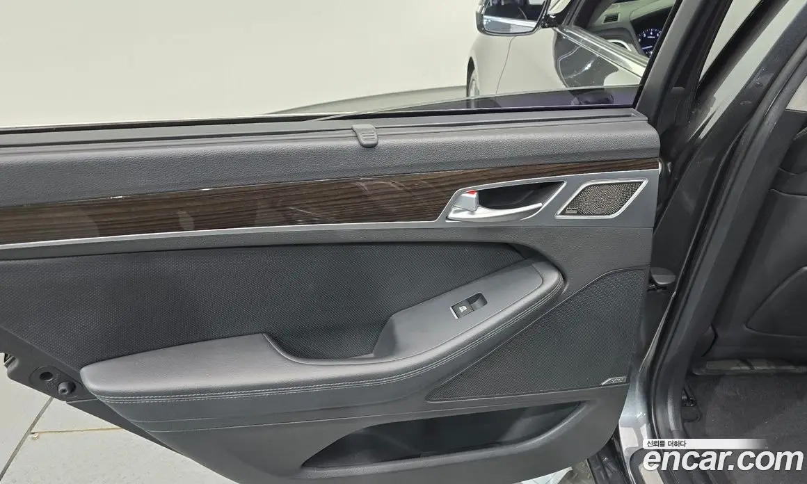 Genesis G80 2017 3.3 автомат (гидро), фото 15