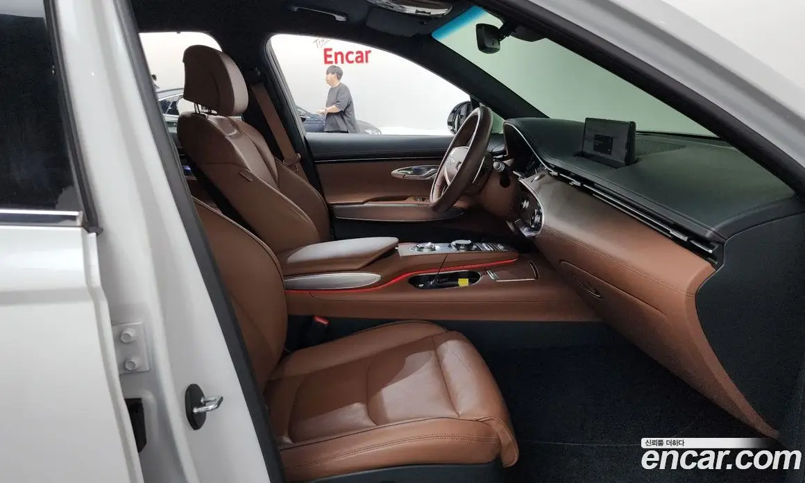 Genesis GV70 2021 2.5 автомат (гидро), фото 13 Genesis GV70 2021 2.5 автомат (гидро), фото 13