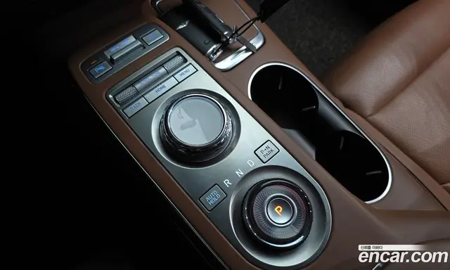 Genesis GV70 2021 2.5 автомат (гидро), миниатюра 11 Genesis GV70 2021 2.5 автомат (гидро), миниатюра 11