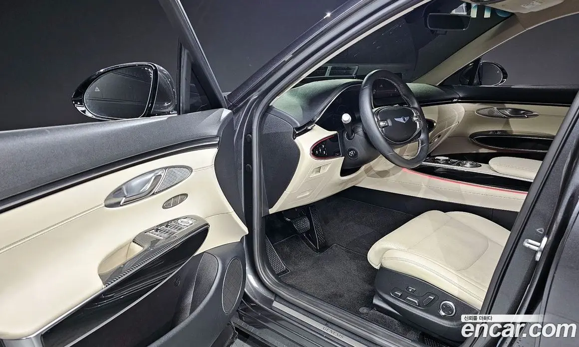 Genesis GV70 2022 2.2 автомат (гидро), фото 13 Genesis GV70 2022 2.2 автомат (гидро), фото 13