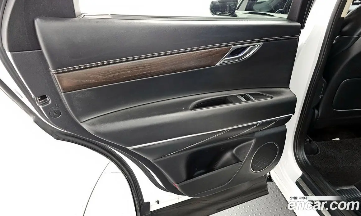 Genesis GV80 2020 3.0 автомат (гидро), фото 15 Genesis GV80 2020 3.0 автомат (гидро), фото 15