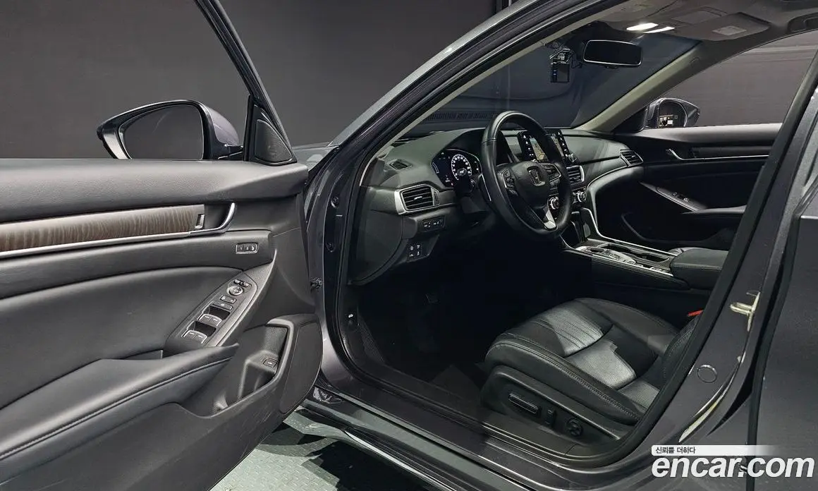 Honda Accord 2018 2.0 автомат (гидро), фото 13 Honda Accord 2018 2.0 автомат (гидро), фото 13