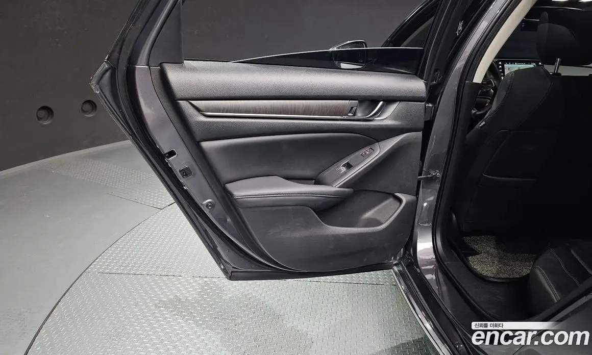 Honda Accord 2018 2.0 автомат (гидро), фото 15 Honda Accord 2018 2.0 автомат (гидро), фото 15