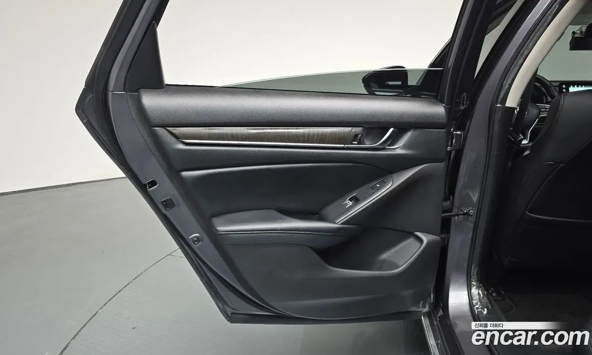 Honda Accord 2018 2.0 автомат (гидро), фото 14 Honda Accord 2018 2.0 автомат (гидро), фото 14