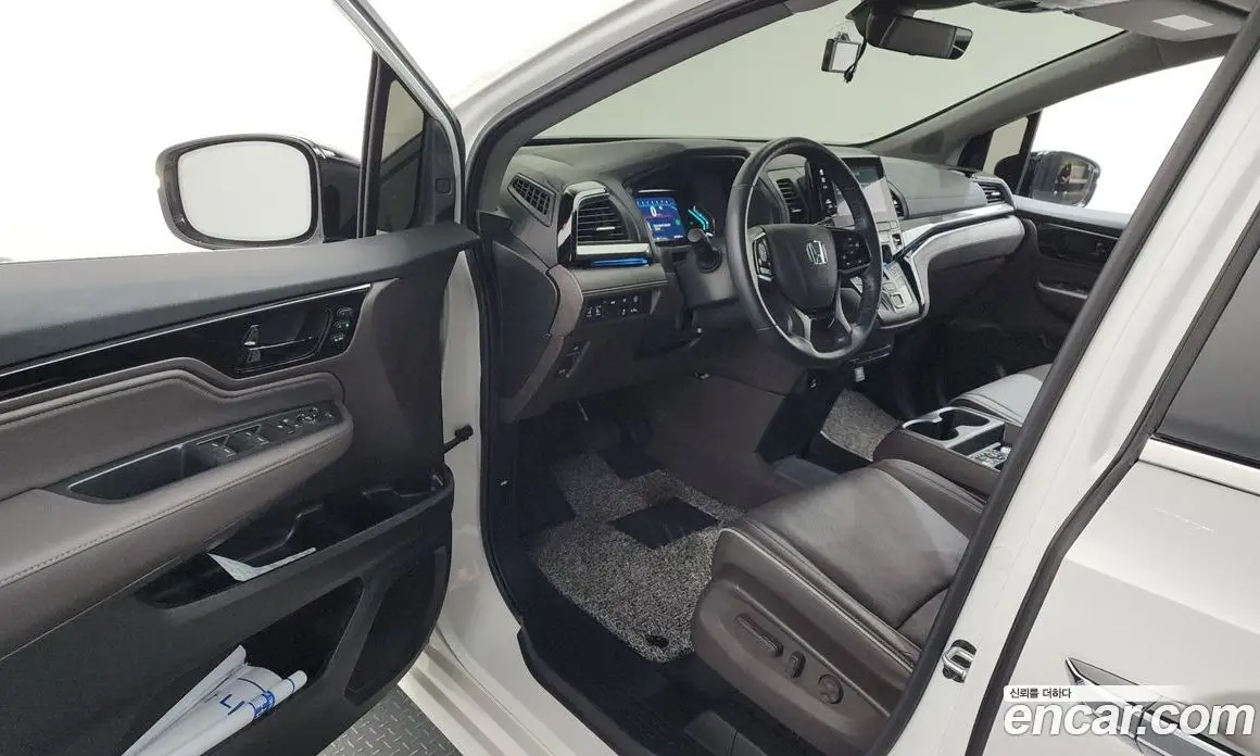 Honda Odyssey 2022 3.5 автомат (гидро), фото 13